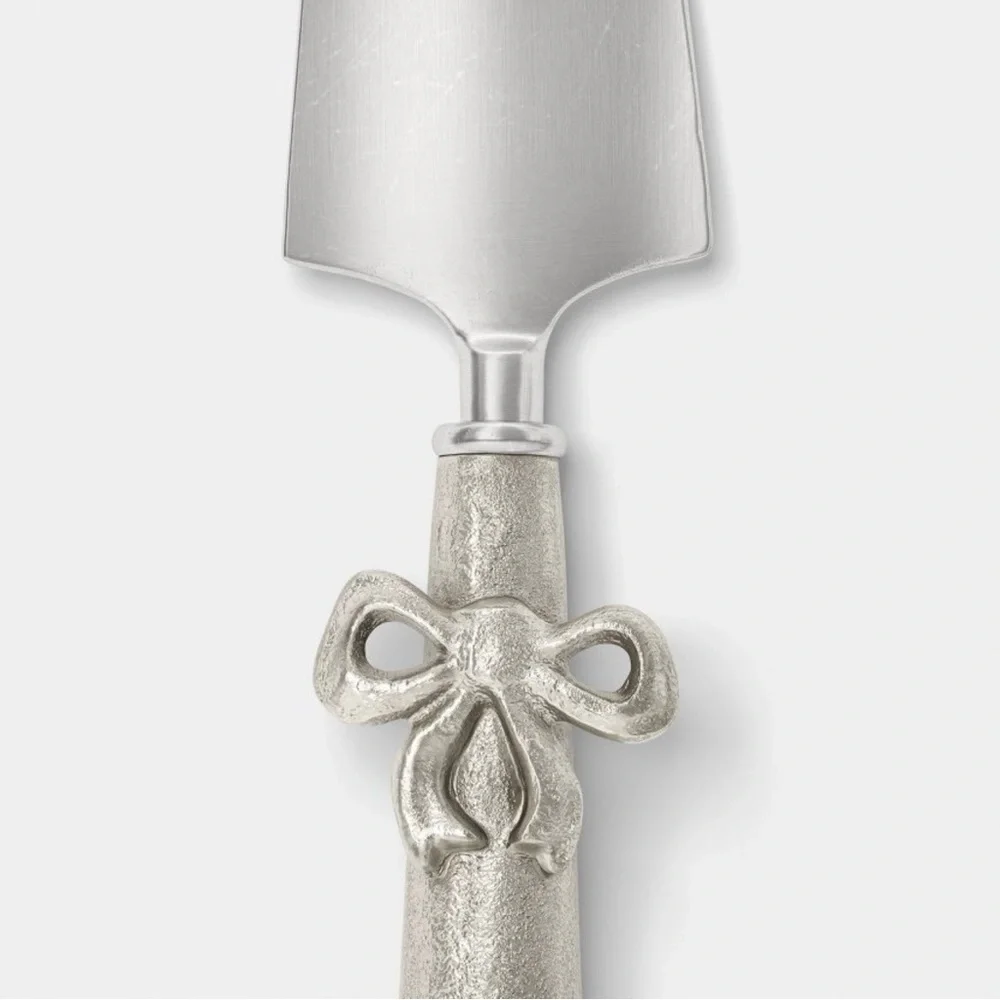 NEW Threshold Silver Bow Cheese Tool Set 4pk